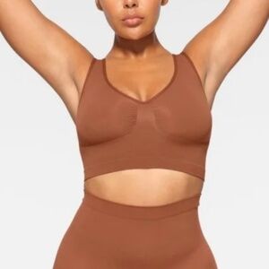 EUC SKIMS Brown Seemless Sculpt Scoop Plunge Bralette Size S